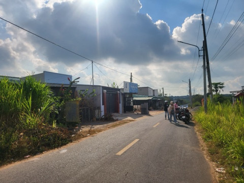 Đất nền xã Đất Đỏ - 778M2 đường Nguyễn Huệ, 12m mặt tiền đường nhựa